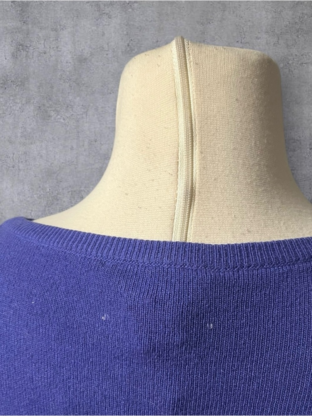 Vintage 60s 100% Cashmere by Pringle Made in Scotland Sz S Purple Sweater - Picture 7 of 7